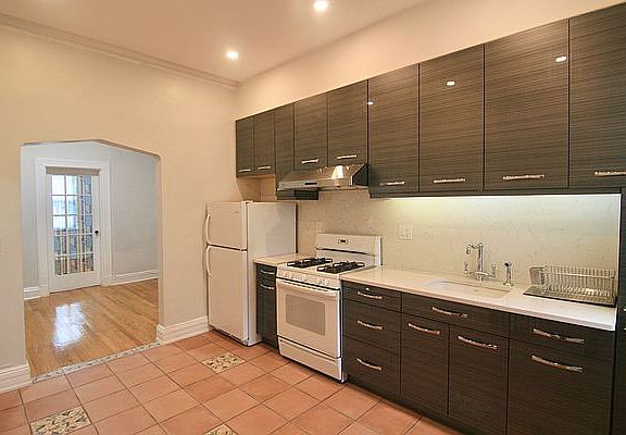 3rd image of 37-17 29th St #1