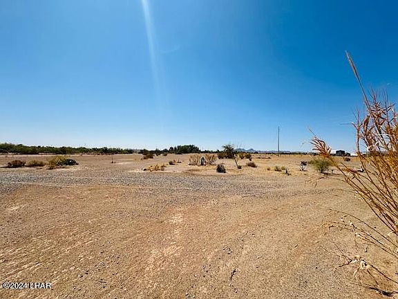 3rd image of 28176 Rainbow Ave