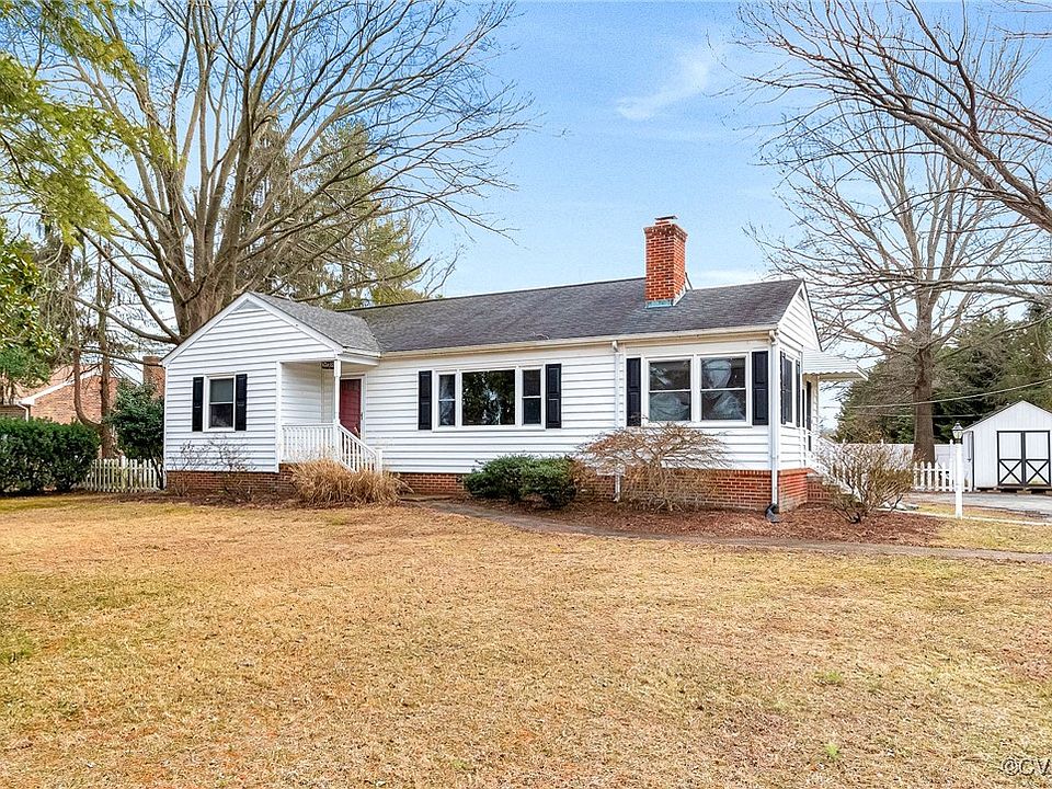 1st image of 371 Lakeside Dr