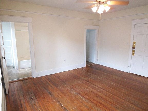 5th image of 705 E 5th St APT 4