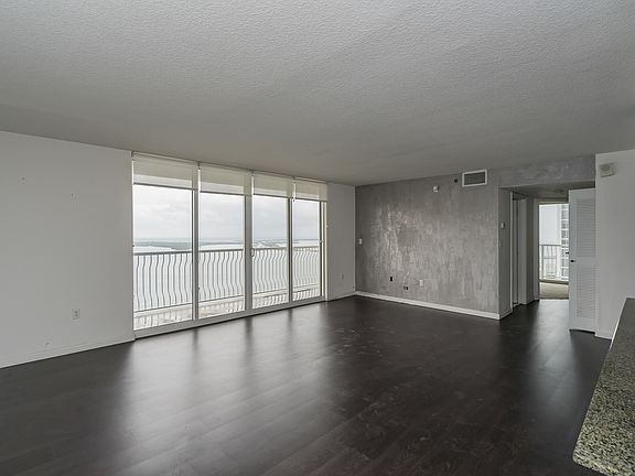 3rd image of 1200 Brickell Bay Dr APT 3901
