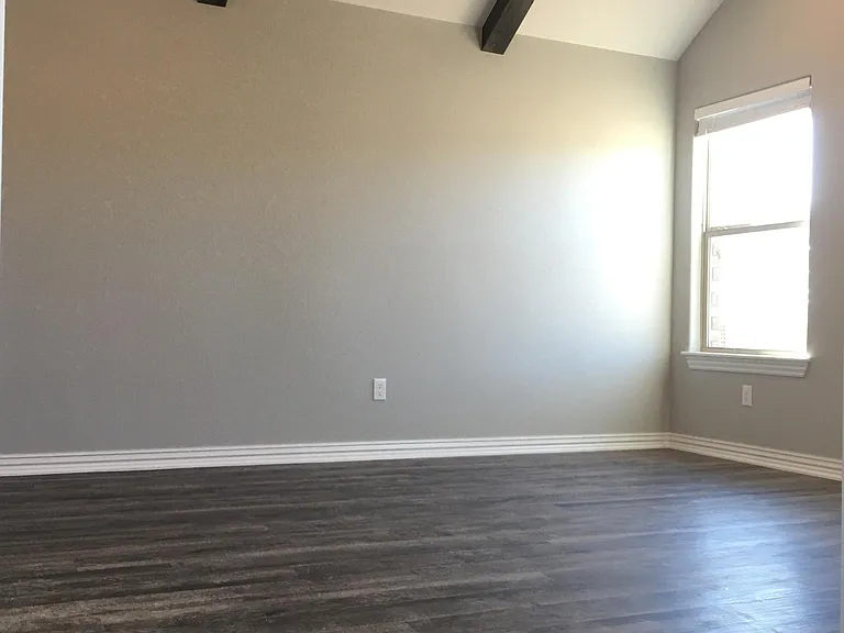 1626 Quincy Ave — Photo 13