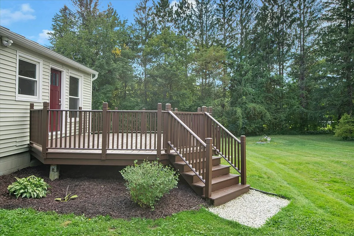 3 bed, 1288 sqft, $3,800 — Photo 3
