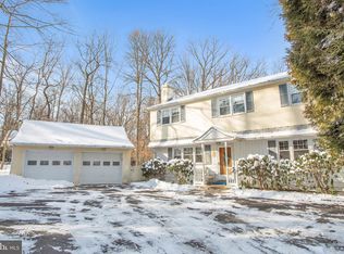 668 Upper Weadley Rd, Strafford, PA 19087