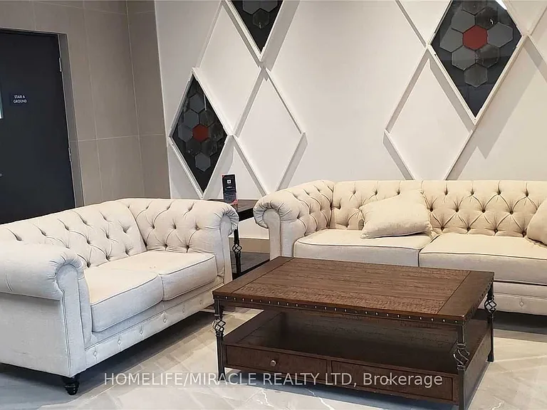 1 Wellington St #318 — Photo 4