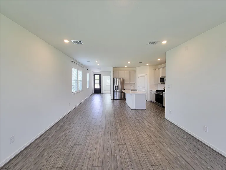 7730 Primrose Myrtle Ln — Photo 12