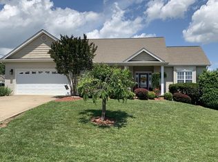 536 Sand Ridge Cir, Jonesborough, TN 37659