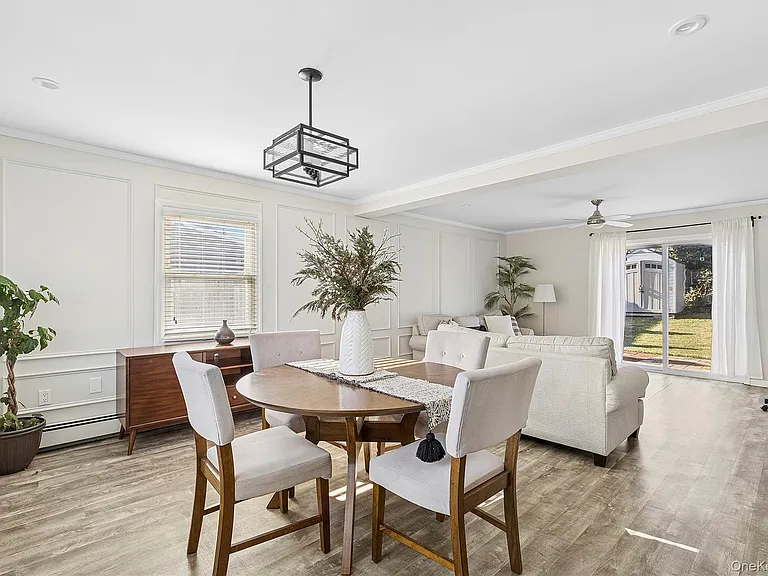 22 Shelter Ln — Photo 4