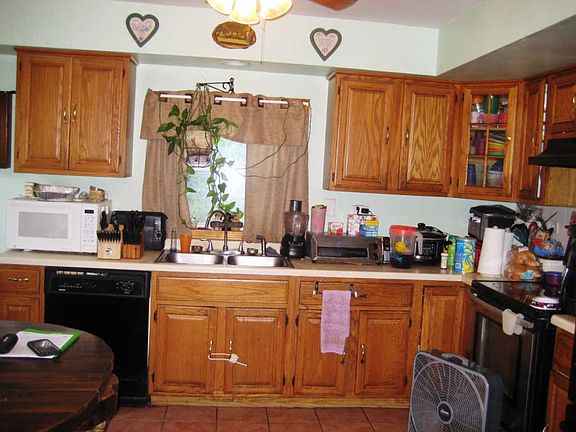 3rd image of 28245 W South Ave