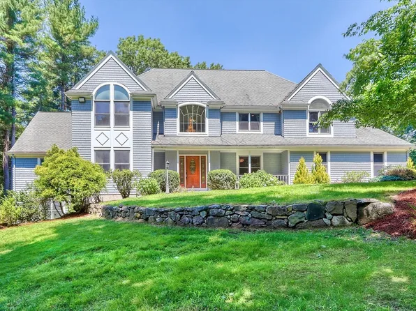 12 Pettees Pond Ln, Westwood, MA 02090