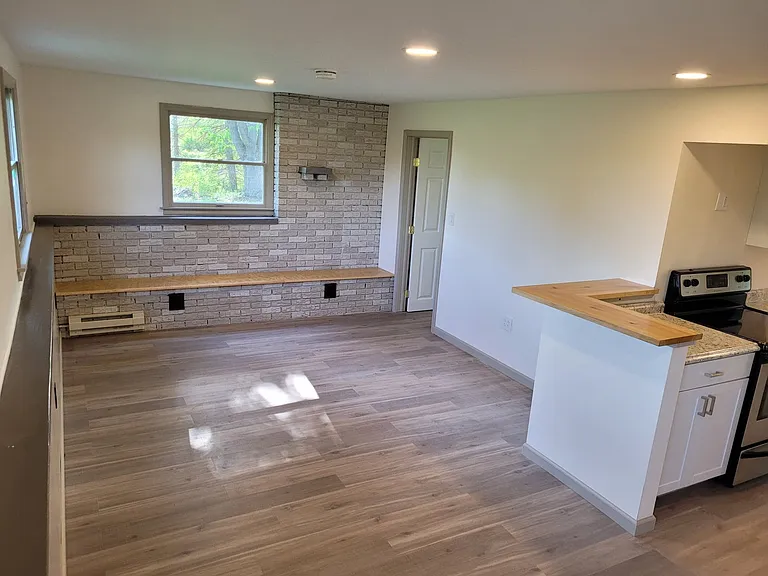 21 Drake Rd #B — Photo 1