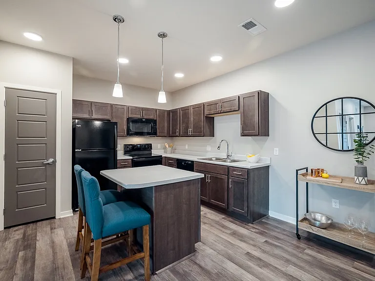 Village West Apartments — Photo 78