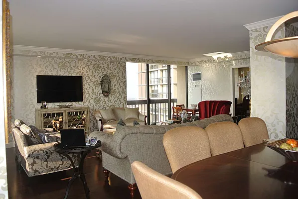 Sold by Charles Greenthal Property Sales | media 4