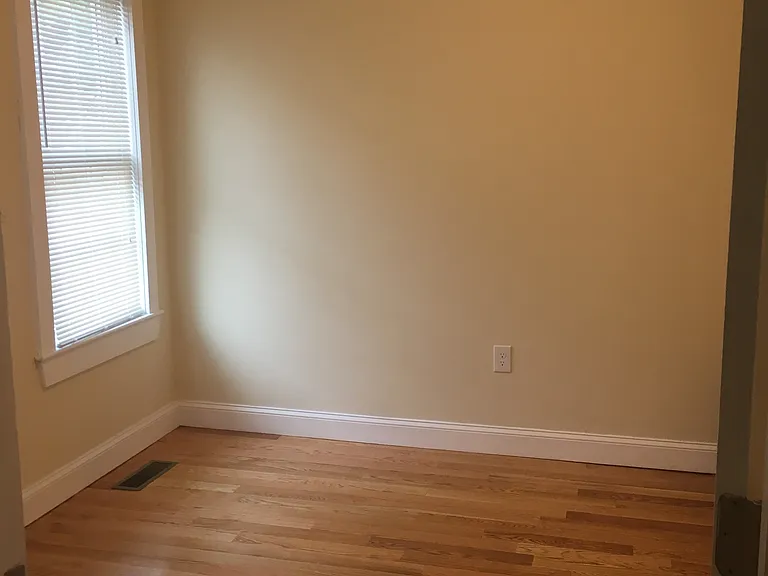 73 Varney St #73 — Photo 2