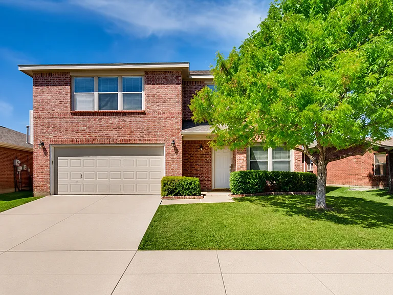 1582 Brookstone Dr — Photo 1