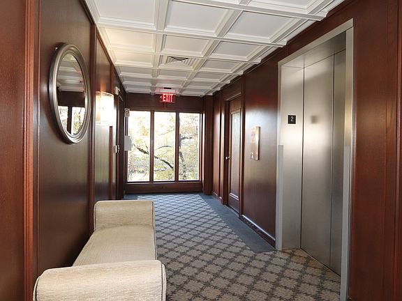5th image of 6 Oak Brook Club Dr APT K203