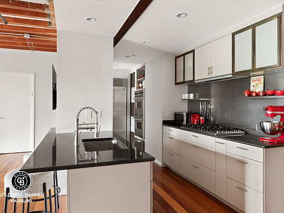 4th image of 28 Laight St APT 3C
