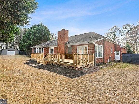 5th image of 2028 Wrights Way