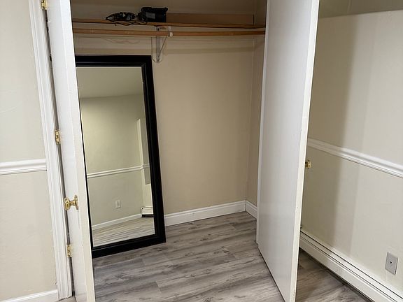 4th image of 2458 Garmisch Dr #C