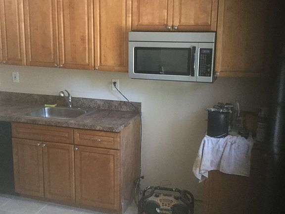 5th image of 66 Mary Ave