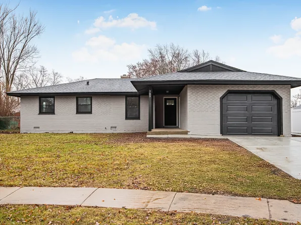 789 Delphia Ct, Elk Grove Village, IL 60007