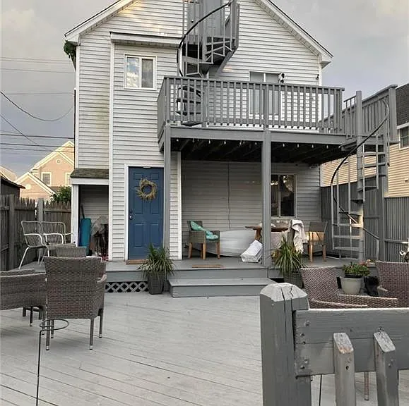View of back/top deck
