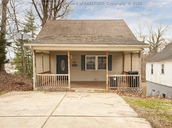 2618 Kanawha Ter, Saint Albans, WV 25177