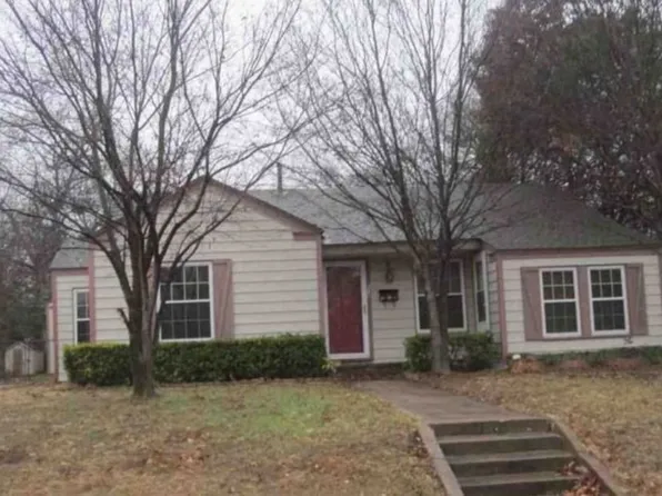 4012 Marks Pl, Fort Worth, TX 76116