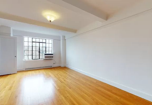 3rd image of 1 Christopher St APT 11G