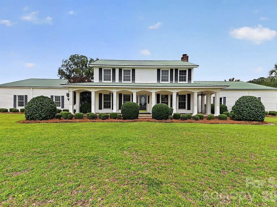 1st image of 450 Bull Swamp Rd