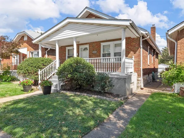 3813 Burgen Ave, Saint Louis, MO 63116