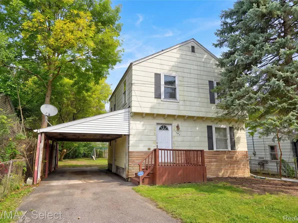 1404 Donovan St, Burton, MI 48529