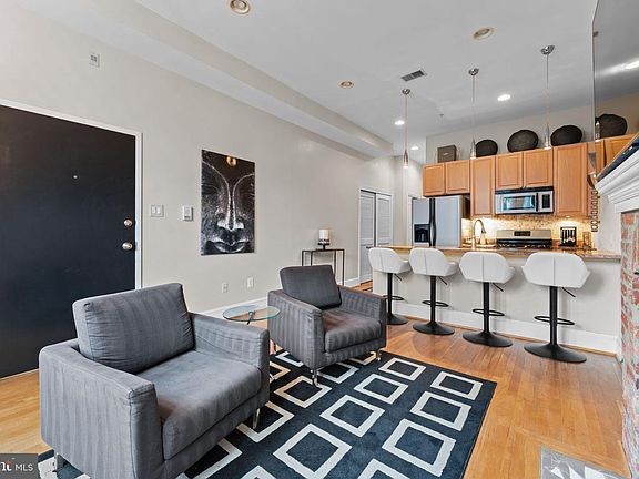 5th image of 241 Florida Ave NW APT 2