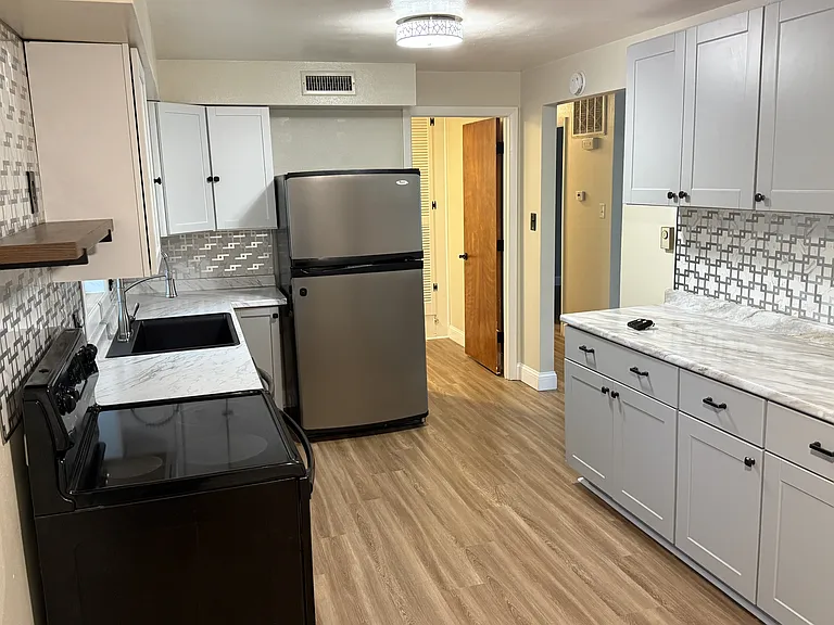 2316 Lima Ln — Photo 40