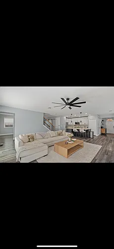 412 SW Dailey Ave Photo 1