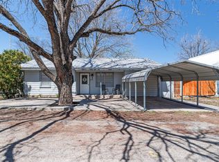 108 E St, Meridian, TX 76665