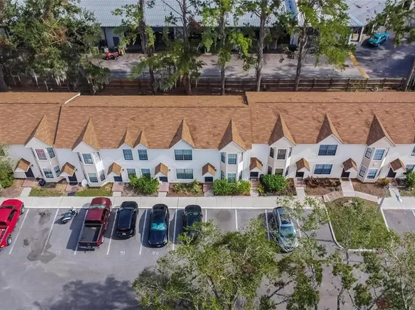 2302 Maki Rd APT 62, Plant City, FL 33563