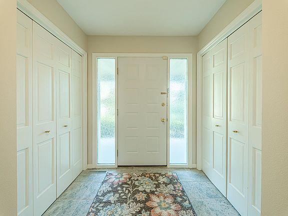 3rd image of 5941 Woods Edge Rd
