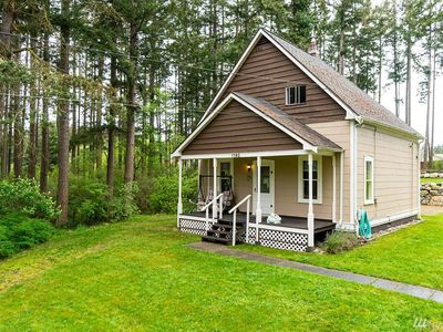 1030 NW Crosby Ave, Oak Harbor, WA, 98277