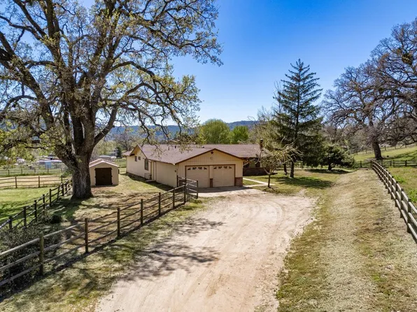 24281 Willow Pass Dr, Tehachapi, CA 93561