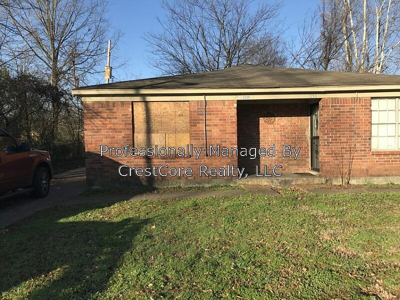 1st image of 3255 Forest Glen St