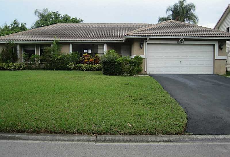 1st image of 10846 NW 10th Pl