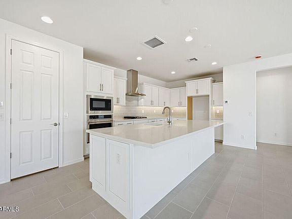 4th image of 5652 N 178TH Drive