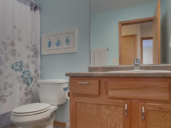 5th image of 2456 NW 44th St