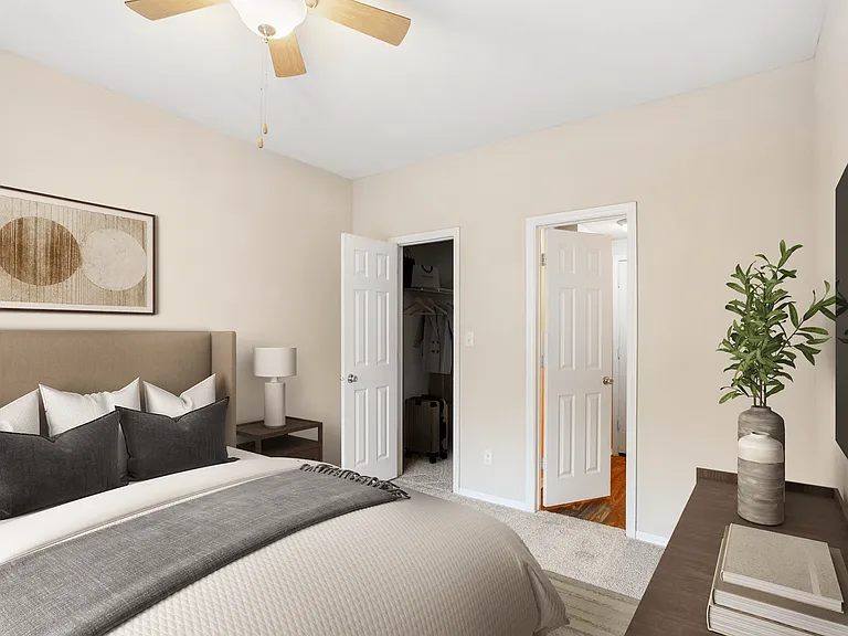 The Lodge at Mallard Creek Apartments — Photo 40
