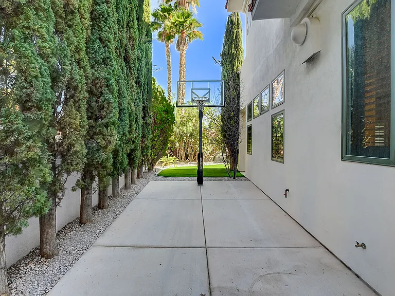 2304 Glenbrook Way — Photo 59
