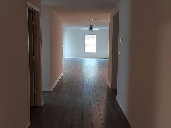 3rd image of 50 Ponce Deleon Dr