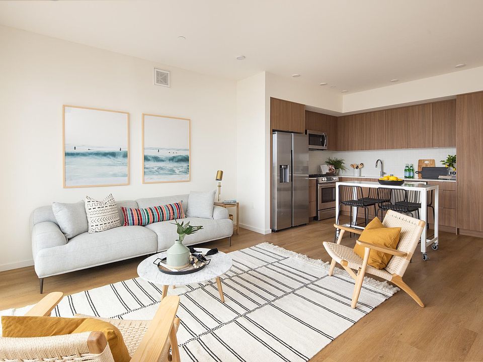 1st image of 3745 Cardiff Ave #601