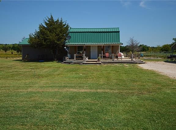 3rd image of 255 Mt Pleasant Rd