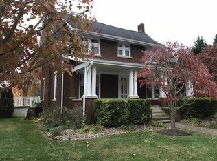 148 Woodland Dr, Huntington, WV 25705